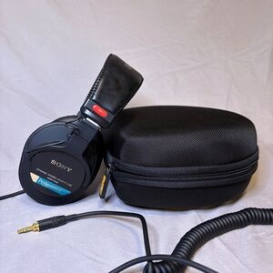 Sony MDR7506 Professional Large Diaphragm Headphone
